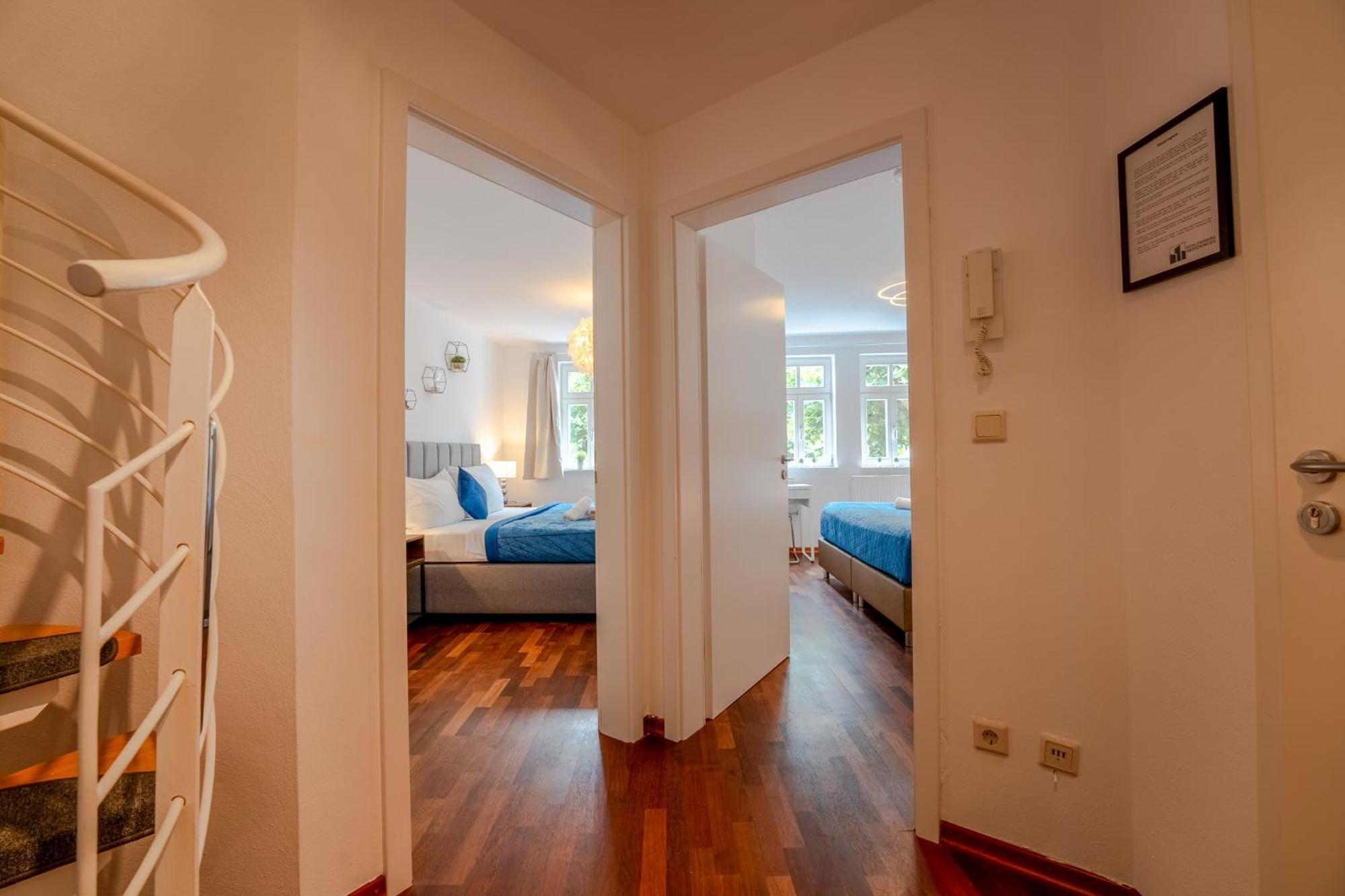 Schlossberg Residences - Markplatz City-Apartment Weinheim Exterior foto